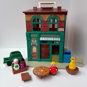 VTG Sesame Street 1975 Fisher Price Little People Play Family #938 + accessories